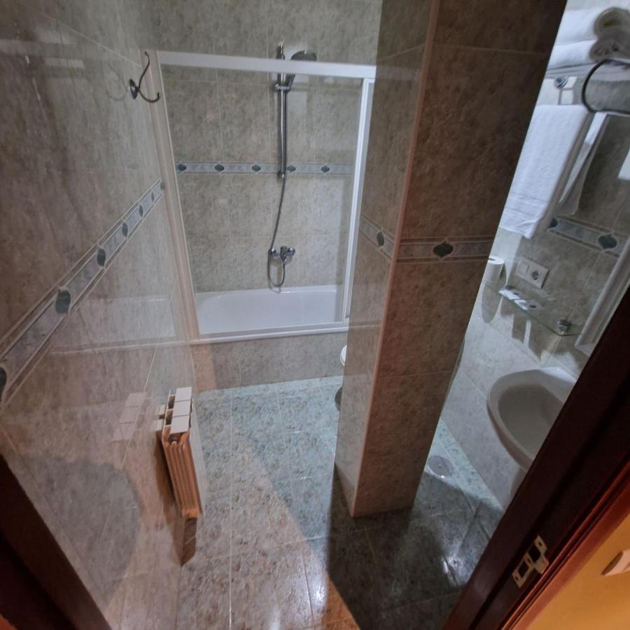 Hostal O Galeon San Luis Moaña Buitenkant foto