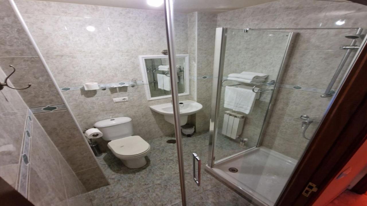 Hostal O Galeon San Luis Moaña Buitenkant foto